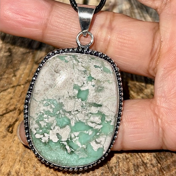 Variscite- Utahlite Pendant 2" - Picture 3 of 10